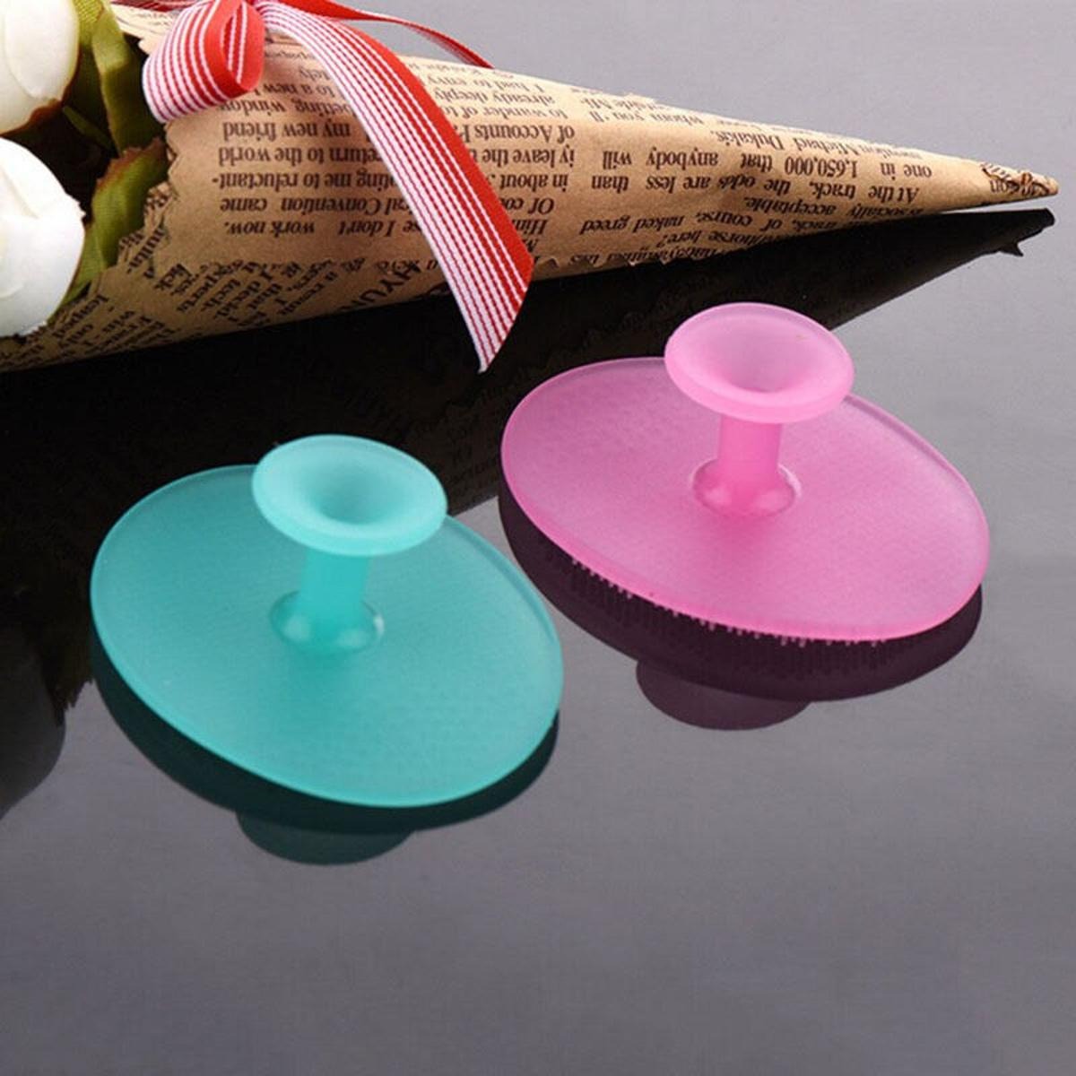 Soft Silicone Face Cleansing Brush Pad | Gentle Exfoliating & Deep Pore Cleansing Tool