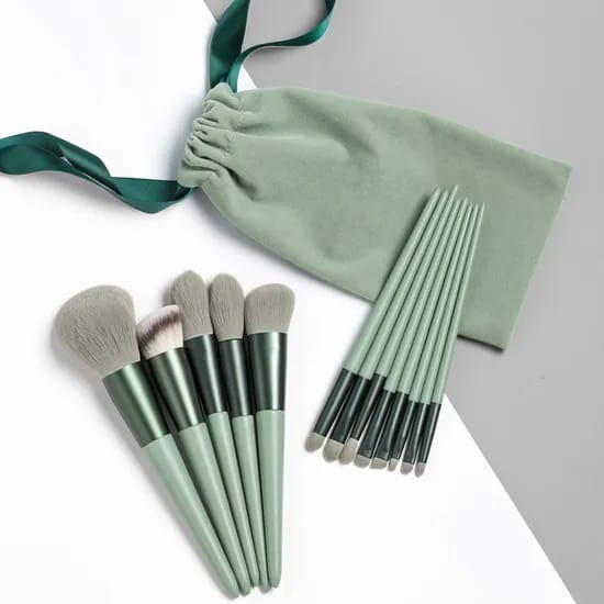 13-Piece Professional Makeup Brush Set | Soft & Premium Cosmetic Brushes